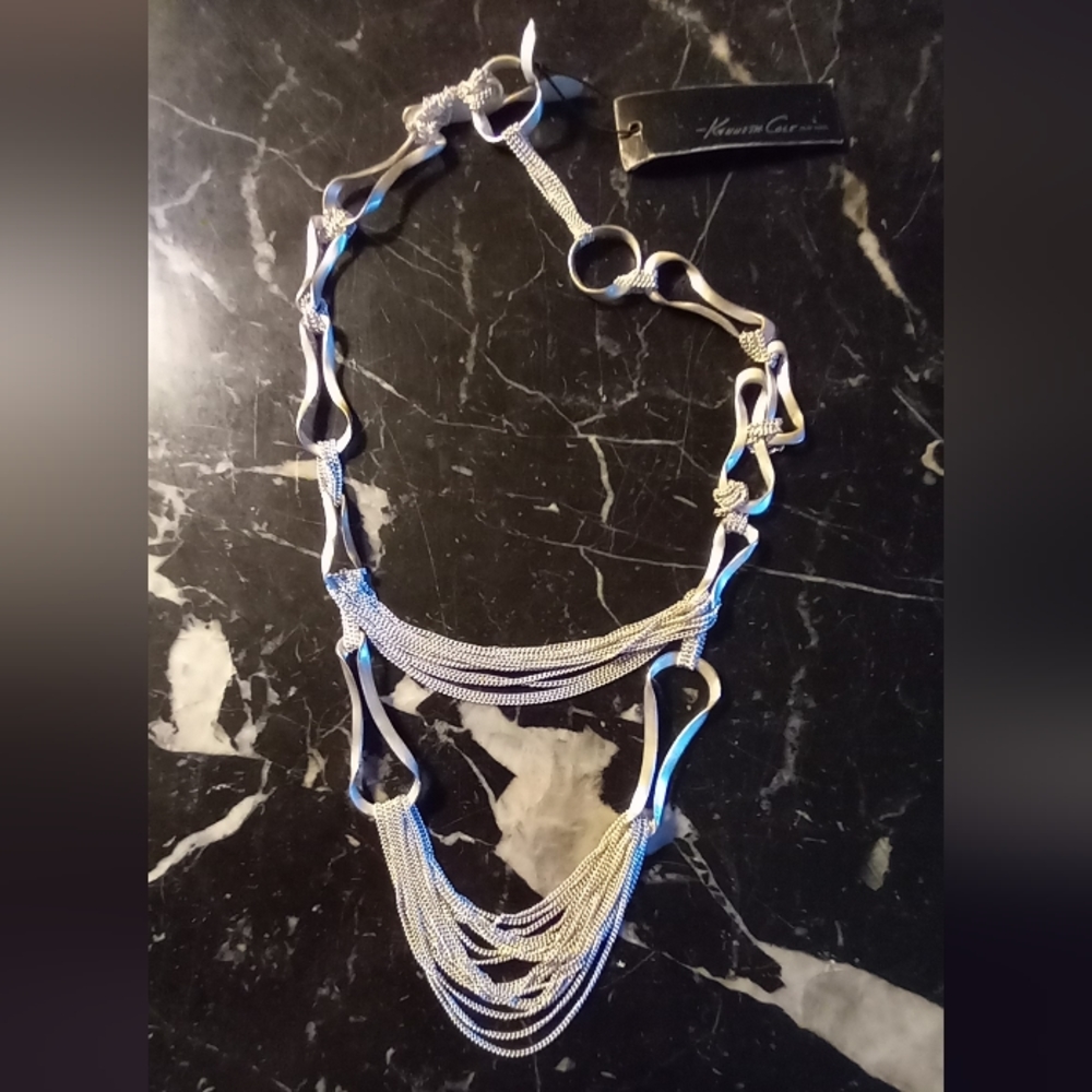 Kenneth Cole Collar